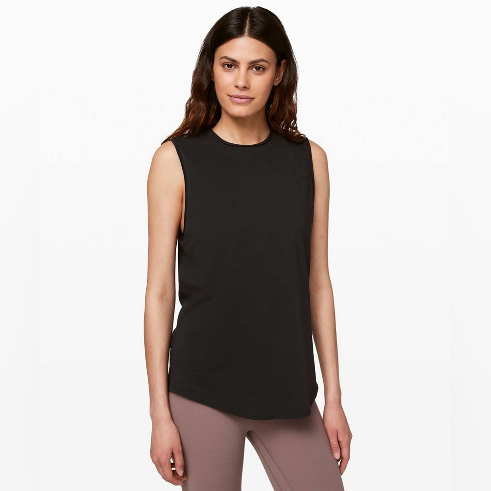 Lululemon Show Your Edge Muscle Tank Black Top Womens Size Medium